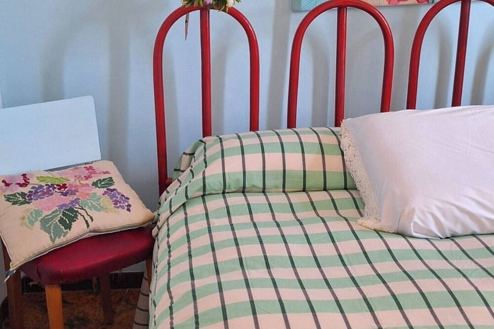 Un frantoio ristrutturato  come cottage   situato in un borgo immerso nel verde. in Pontecorvo, Provincia di Frosinone