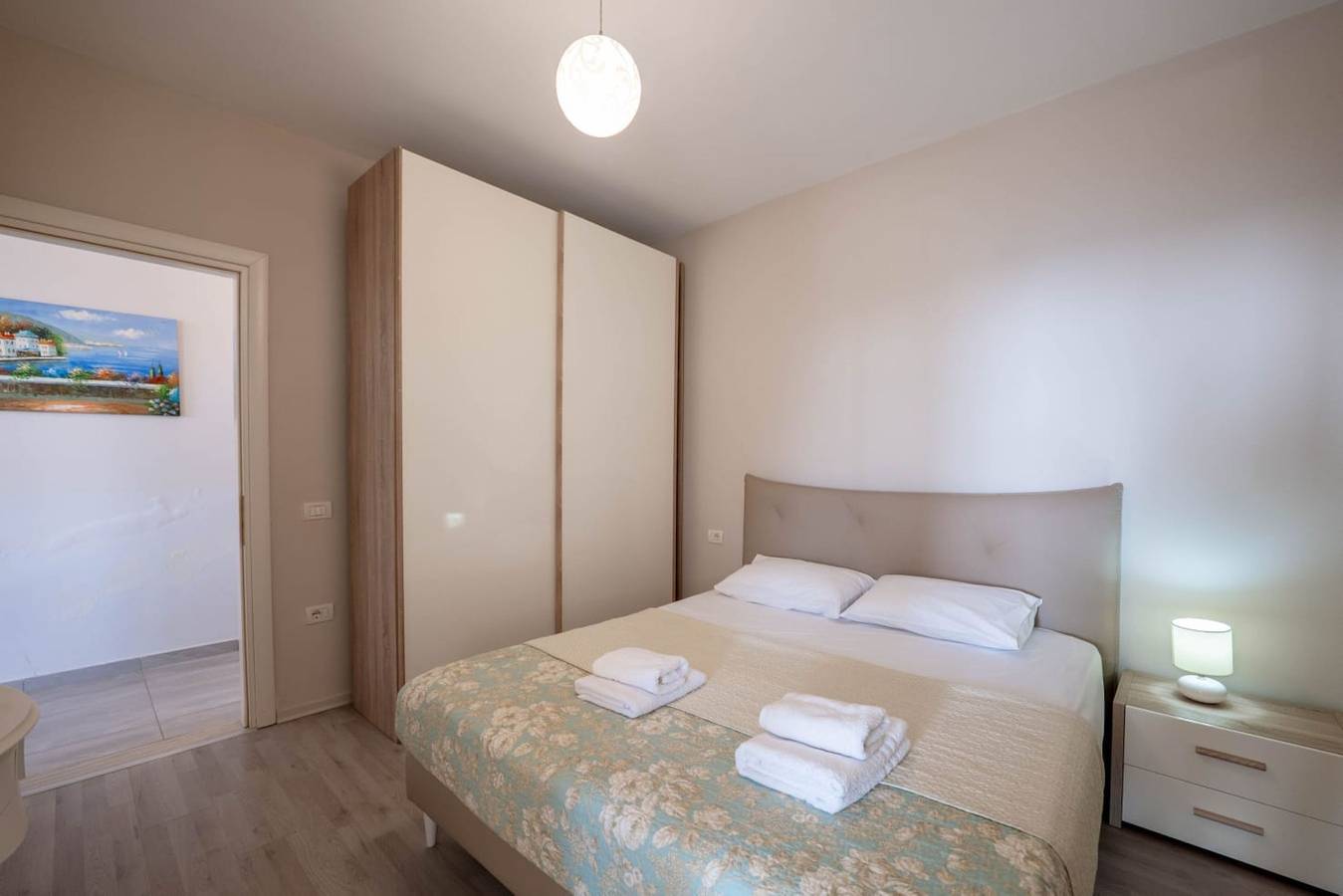 Apartamento entero, Apartamento B frente a la playa en Sion Sarande in Sarandë, Vlorë