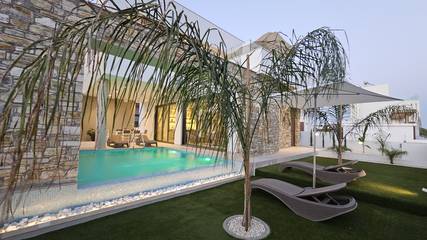 Villa für 6 Personen, mit Balkon und Whirlpool in Ayia Napa