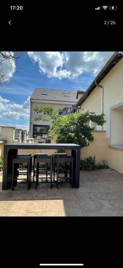 Four-Bedroom House in Fénay, Région de Dijon