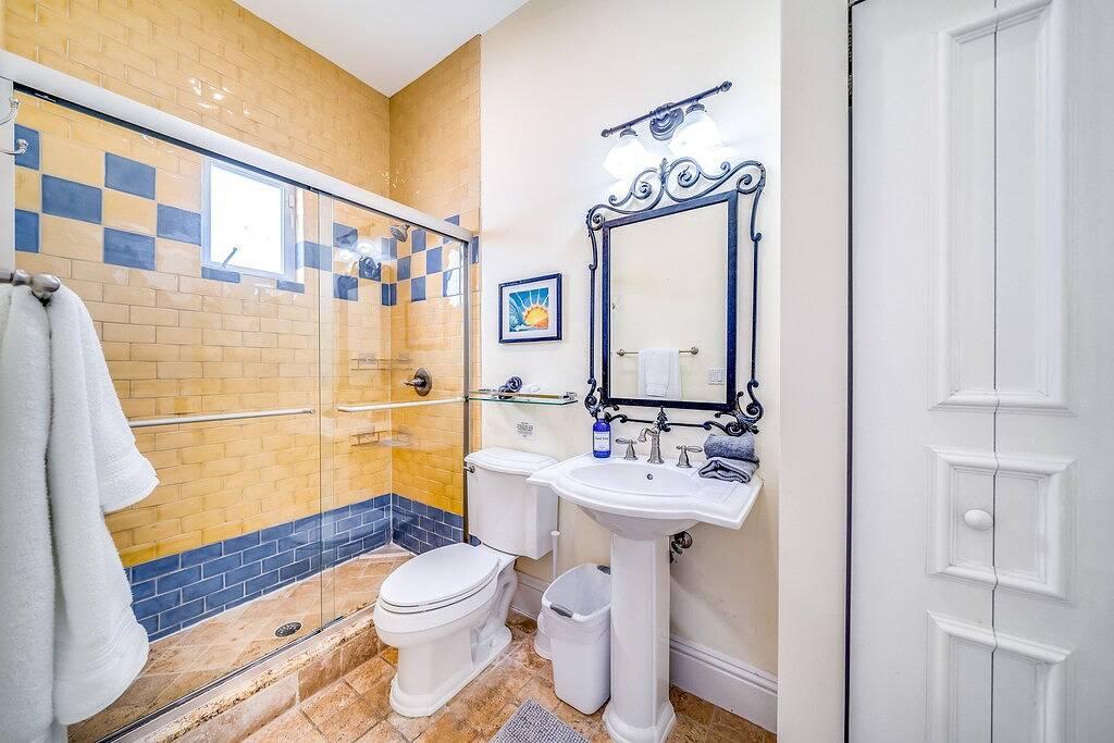 Heated Pool! 1 Mile To Beach & Atlantic Avenue! in Delray Beach, Palm Beach County