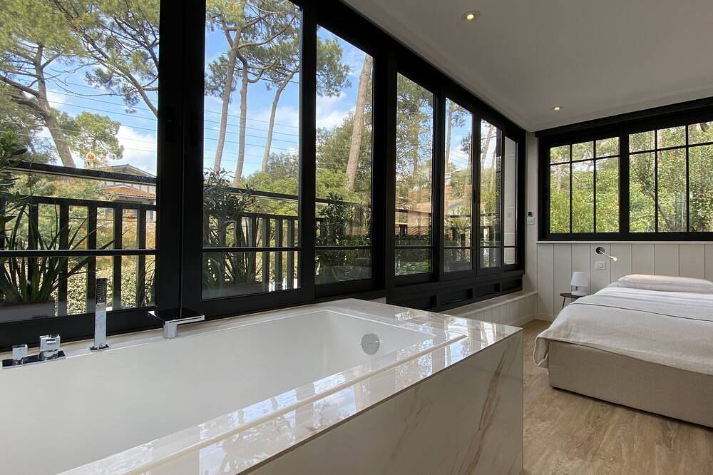 Villa De Luxe Le Moulleau - 250 m de la plage &  commerces - Acces Tout A Pied in Le Moulleau, Arcachon
