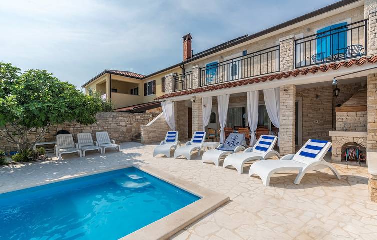 Villa für 10 Personen, mit Garten und Pool in Umag - 3