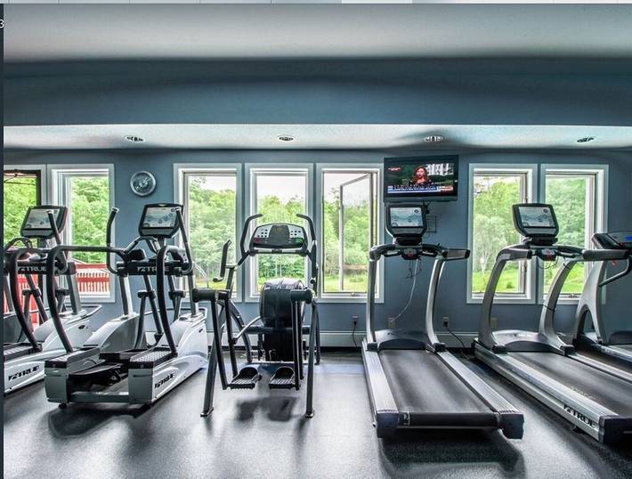 Vacation house for 11 people, with pool and hot tub as well as terrace in Vermont