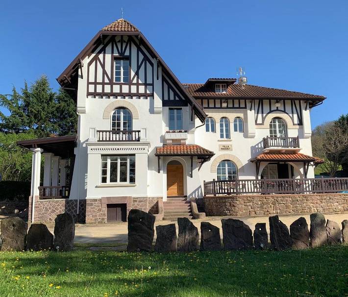 Chambre d’hôte pour 2 personnes, avec jardin ainsi que vue et piscine à Uhart-Cize - 2