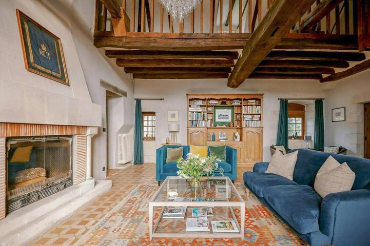 Location de vacances pour 9 personnes, avec jardin ainsi que piscine et terrasse, animaux acceptés à Blaison-Gohier - 3