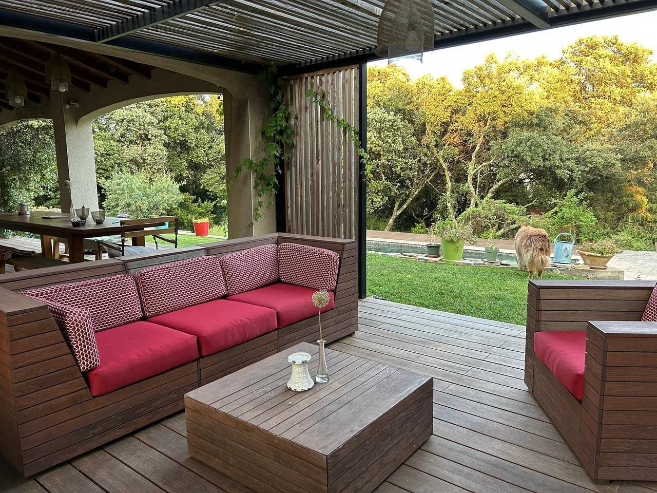 Chambre d’hôtes « Nîmes » avec piscine partagée, terrasse partagée et Wi-Fi in Nîmes, Région de Nîmes