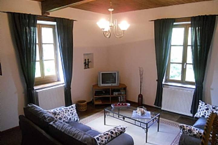 Très beau gîte du 19ème siècle en Ariège à la campagne in Lavelanet, Ariège
