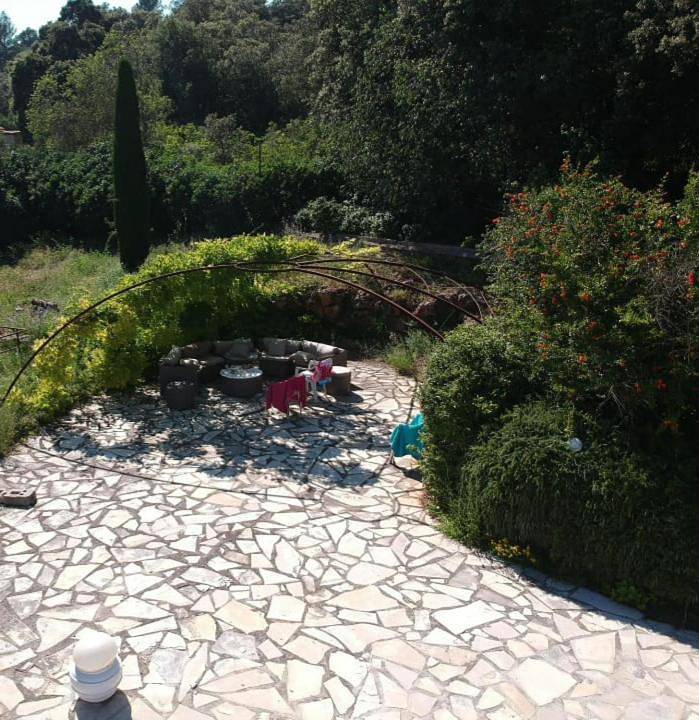 Maison d’hôte pour 6 personnes, avec jardin ainsi que terrasse et piscine, animaux acceptés à Saint-Maximin-la-Sainte-Baume - 3