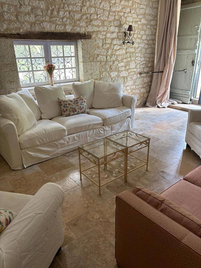 Location de vacances pour 6 personnes, avec jardin et piscine à Pineuilh - 2