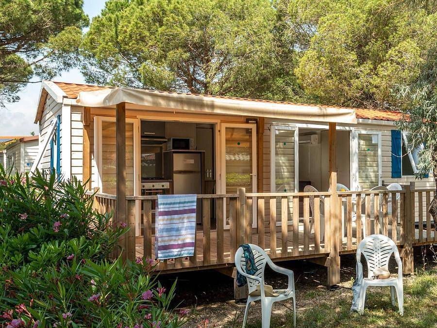 Camping Méditerranée Plage - Bungalow 6 personen - Mobilheim | Classic | 2 Zi. | 4/6 Pers. | Erhöhte Terrasse | Klim. in Portiragnes Plage, Vias