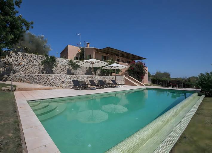 Casa de Campo 'Calma' com Vista para a Montanha, Piscina Privada e Wi-Fi in Sant Llorenç des Cardassar, Maiorca (Leste)