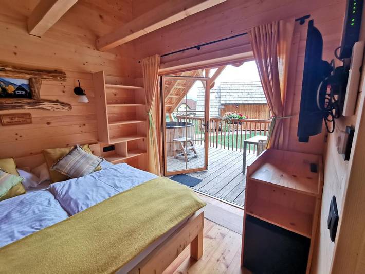 Gîte pour 4 personnes, avec vue et terrasse ainsi que piscine et sauna à Bled - 3