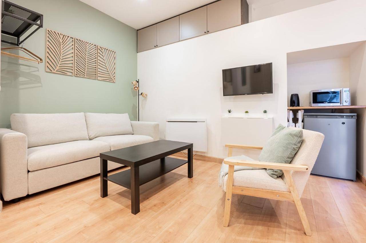Appartement entier, One-Bedroom Apartment in Longjumeau, Essonne