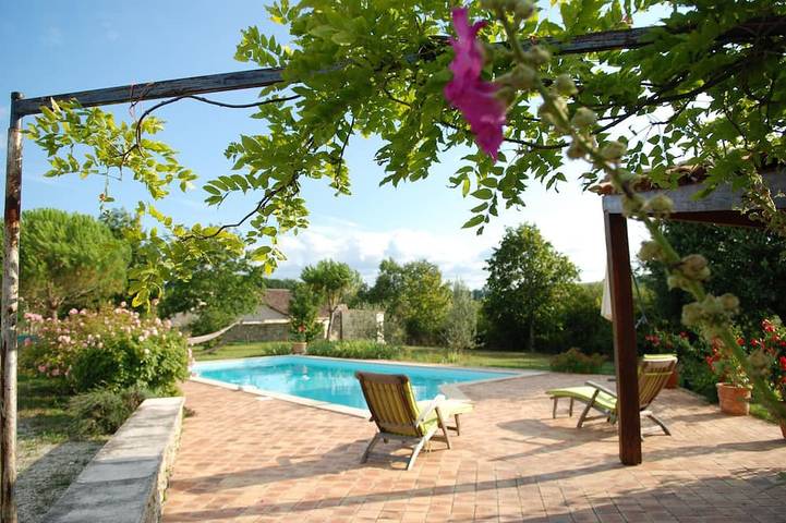 Gîte pour 4 personnes, avec terrasse et jardin à Prayssas