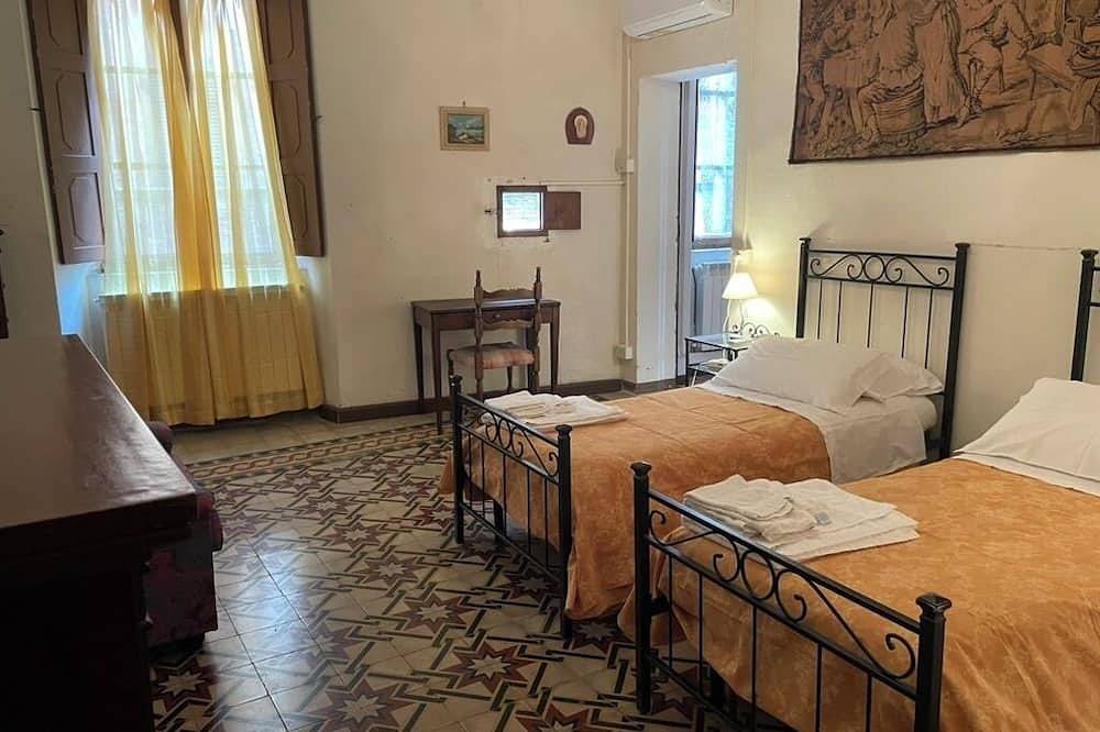Nobleman Ferienhaus in der Toskana mit privatem Pool, A/ C und Wi-Fi in Radicondoli, Siena Provinz