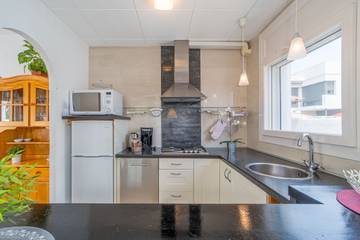 Villa voor 6 Personen in Castelló d'Empúries, Costa Brava, Afbeelding 4