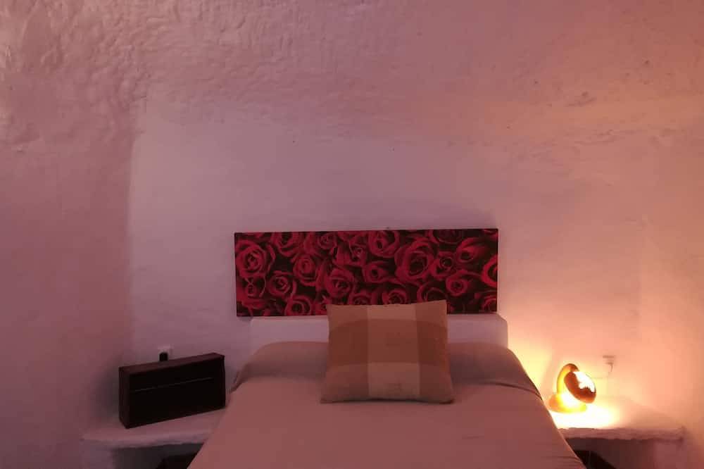 El Algarrobo cave house<br>A magical place in Guadix, Geoparque de Granada