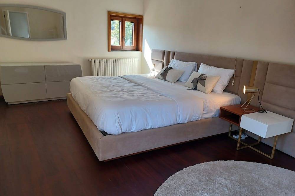 Casa Monte da Volta. Spacious, well equipped, for relaxing and having good time in Chaves, Vila Real Distrikt