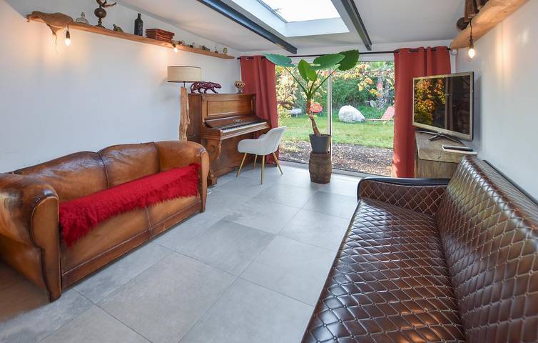 Location de vacances pour 6 personnes, avec jardin ainsi que terrasse et piscine, animaux acceptés à Jonquières - 3