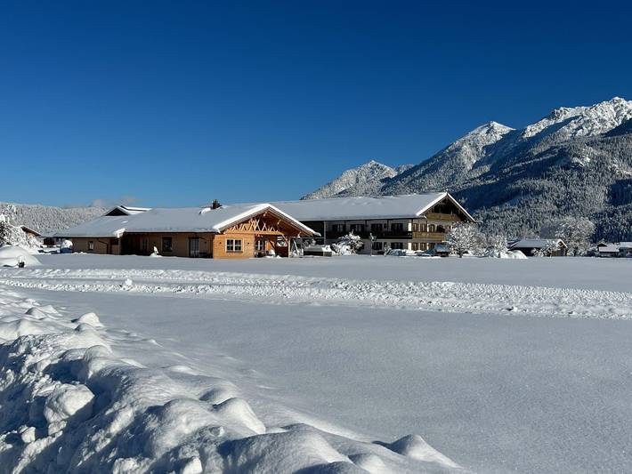 Bauernhof für 2 Personen, mit Balkon und Terrasse sowie Ausblick im Karwendel
