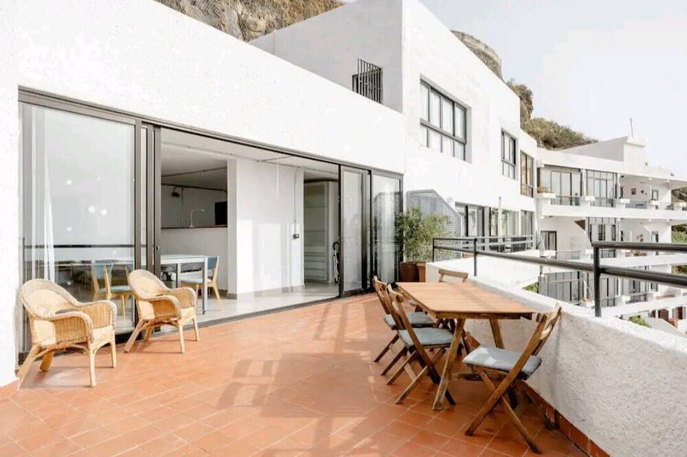 Appartement entier, Loft con Gran Terraza y Vista Inmejorable Wifi Max. y Gratis in Playa Arena Negra, Tacoronte