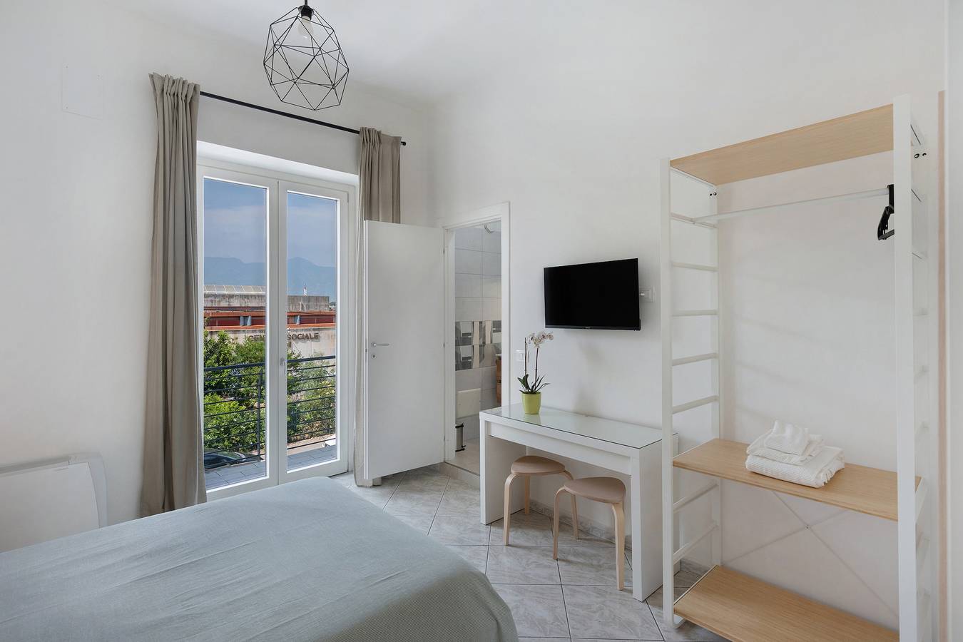Room 'Camera Matrimoniale Pagani' with Shared Terrace, Wi-Fi and Air Conditioning in Pagani, Tyrrhenian Coast Campania