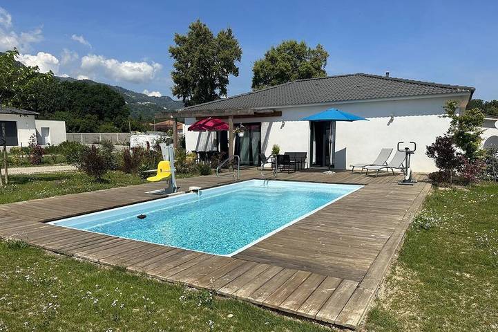 Location de vacances pour 6 personnes, avec jardin et terrasse, animaux acceptés dans Plage Venga Di L Oru Santa Maria Poggio