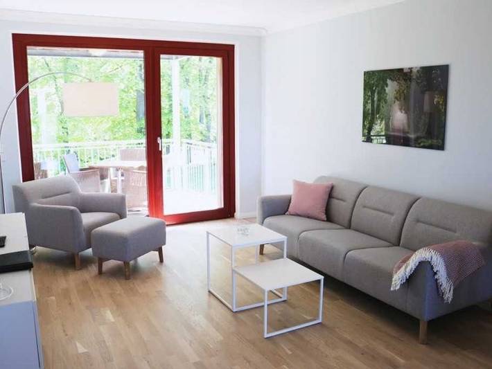 Ferienwohnung für 4 Personen, mit Balkon und Whirlpool in Lohme