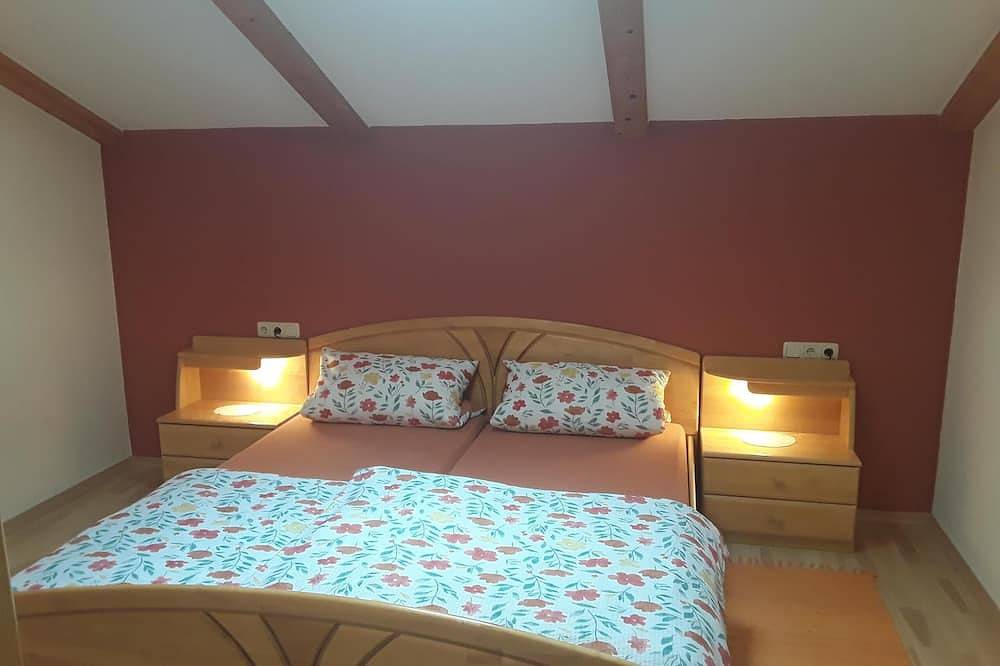 Ganze Wohnung, Ferienwohnung 90qm mit Balkon in Lindberg, Šumava Mountains