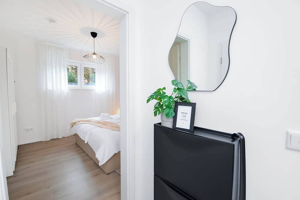 Ganze Wohnung, Stil und Komfort | Terrasse - Parkplatz in Brackwede, Bielefeld