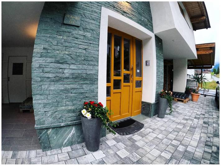 Ferienwohnung für 4 Personen, mit Balkon und Terrasse sowie Ausblick