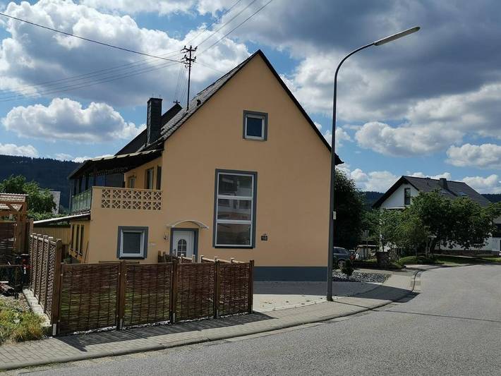 Ferienhaus für 7 Personen, mit Balkon, kinderfreundlich in Allenbach