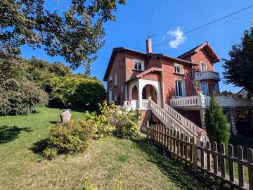 Gîte pour 8 personnes, avec jardin à Chargey-lès-Gray