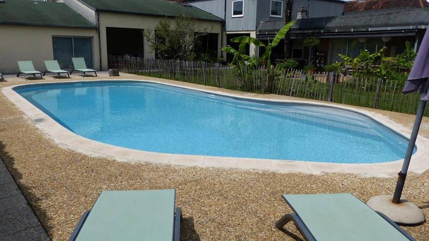 Gîte pour 4 personnes, avec jardin et piscine, animaux acceptés à Bretenoux - 2