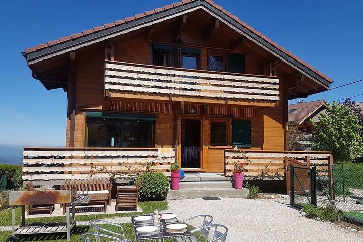 Gîte pour 10 personnes, avec jacuzzi dans Saint-Sixt