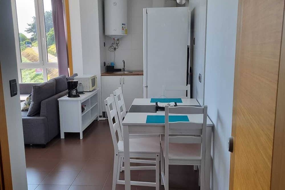 Entire apartment, Complete apartment with sea and mountain views in Malpica de Bergantiños, Costa da Morte