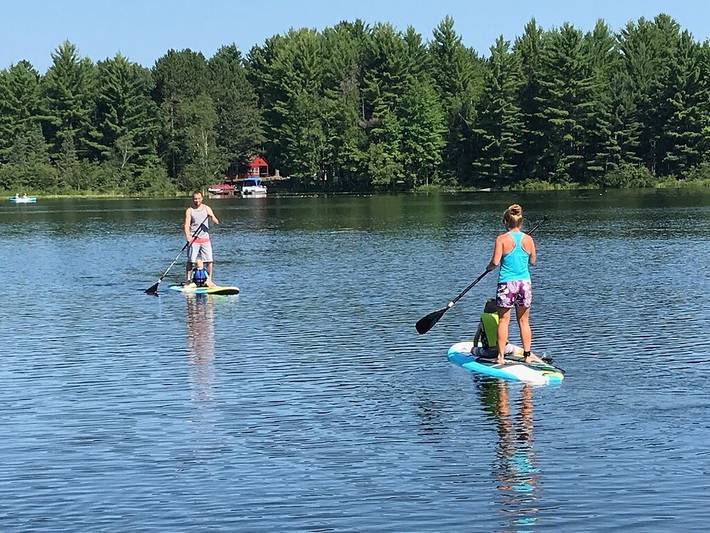 Beach rental for 6 people, with yard in Wisconsin