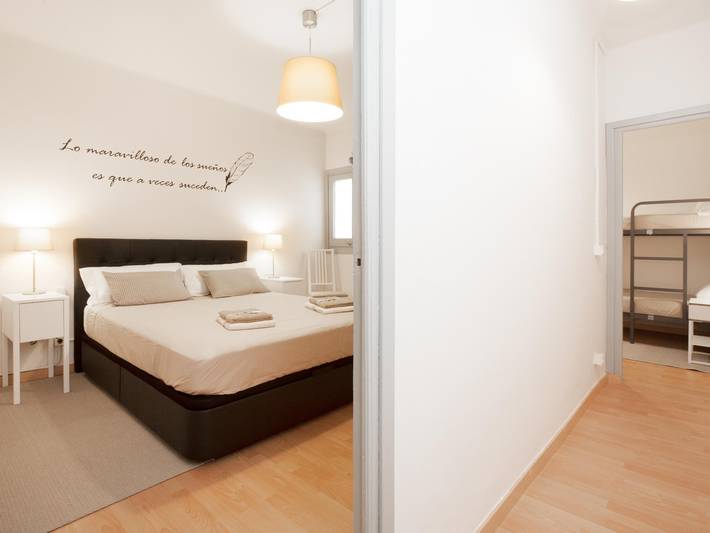 Apartamento de vacaciones para 5 personas, con Terraza en Barcelona