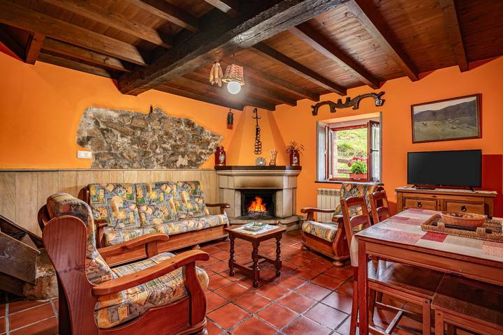 Casa rural para 6 personas, con Jardín en Lagos de Covadonga - 4