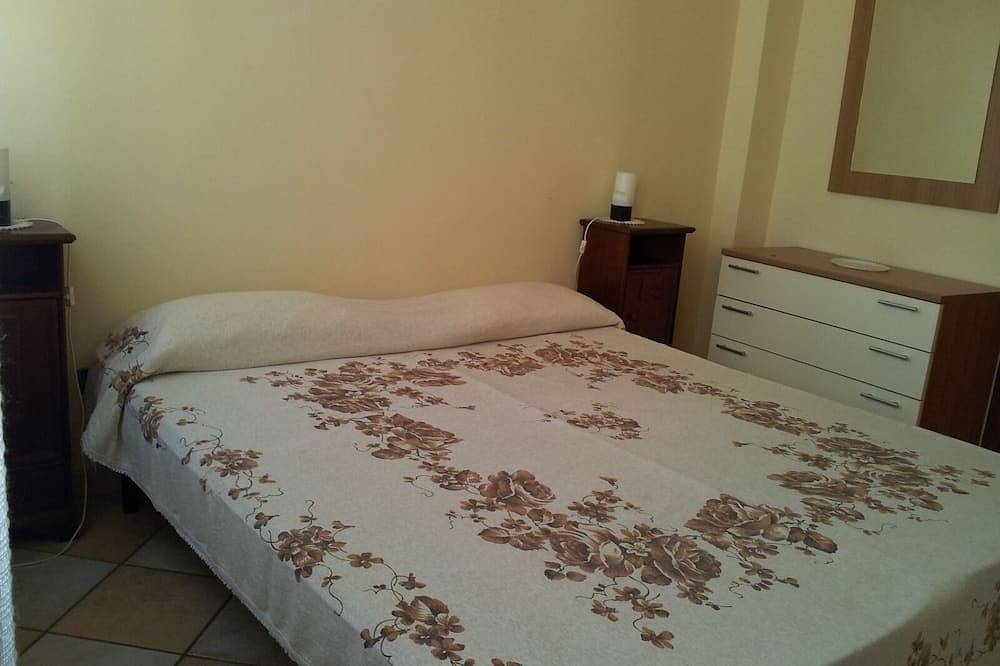 Ganze Wohnung, The little house on Martucci Street in Terracina, Pontinische Ebene