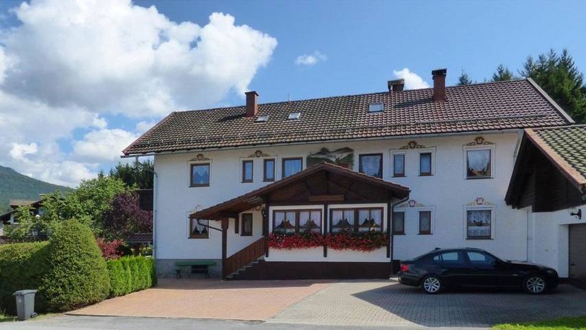 Pension für 3 Personen, mit Balkon und Garten in Lindberg - 2