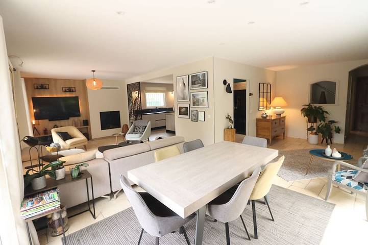 Villa Cezari: air conditioning, pool, spa, massages, movie theater, billiards in Saint-Cézaire-sur-Siagne, Mittelmeerküste (Frankreich)