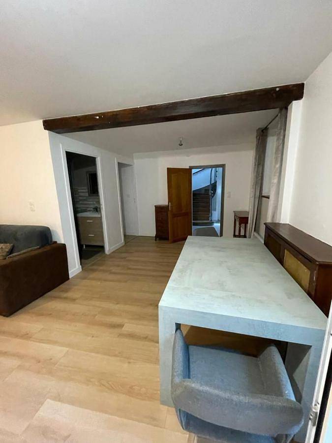 Location de vacances pour 36 personnes, avec terrasse à Villiers-le-Bel