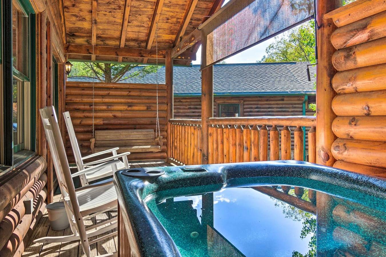 Dog Friendly, Romantic Mtn Getaway Hot Tub Pool  in Gatlinburg, Sevier County