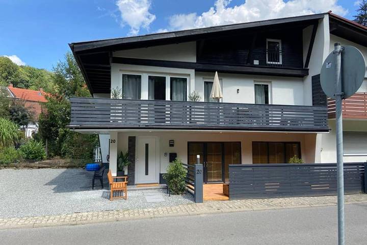Ferienwohnung für 6 Personen, mit Balkon und Terrasse sowie Ausblick in Birkenau