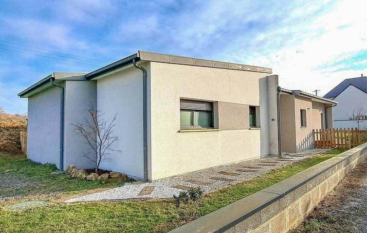 Acogedor apartamento con WiFi, aparcamiento y jardín en Ranville in Amfreville, Región de Caen