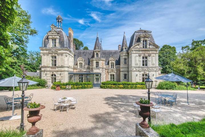 Maison d’hôte pour 2 personnes, avec Jacuzzi et Jardin ainsi que Piscine et Vue à Bouchemaine