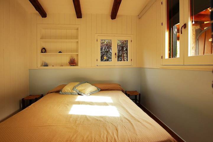 Location de vacances pour 5 personnes, avec jardin ainsi que piscine et terrasse, animaux acceptés à Campofelice di Roccella - 2