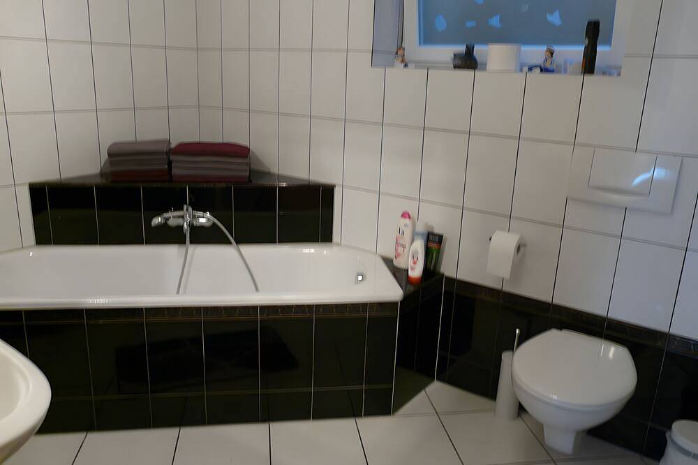 Ganze Wohnung, Apartment '1' mit privater Terrasse und Wlan in Olpe, Sauerland